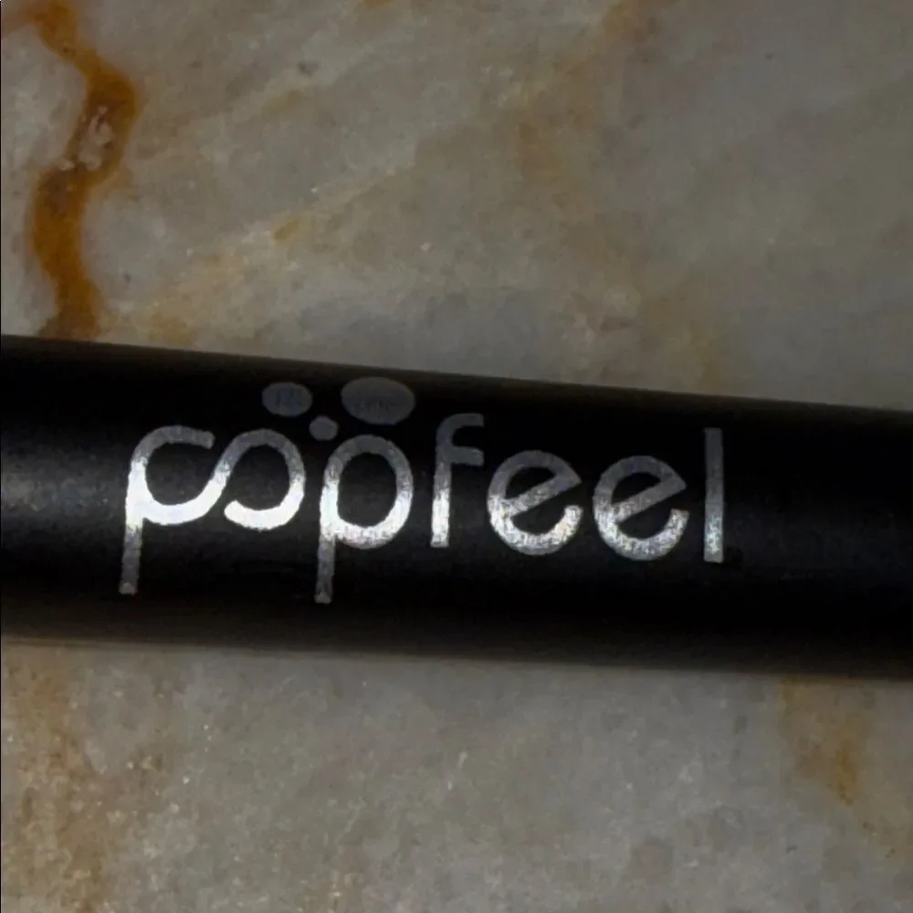 Popfeel makeup brush